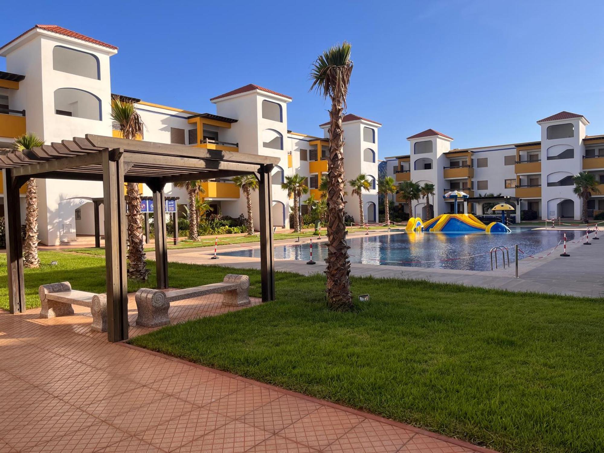 Luxueux appartement avec piscine à la Marina Saïdia Esterno foto